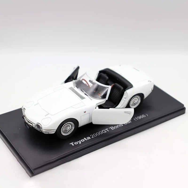 1/24 Scale 2000GT 1966 Sports Alloy Car Model Collection Ornaments