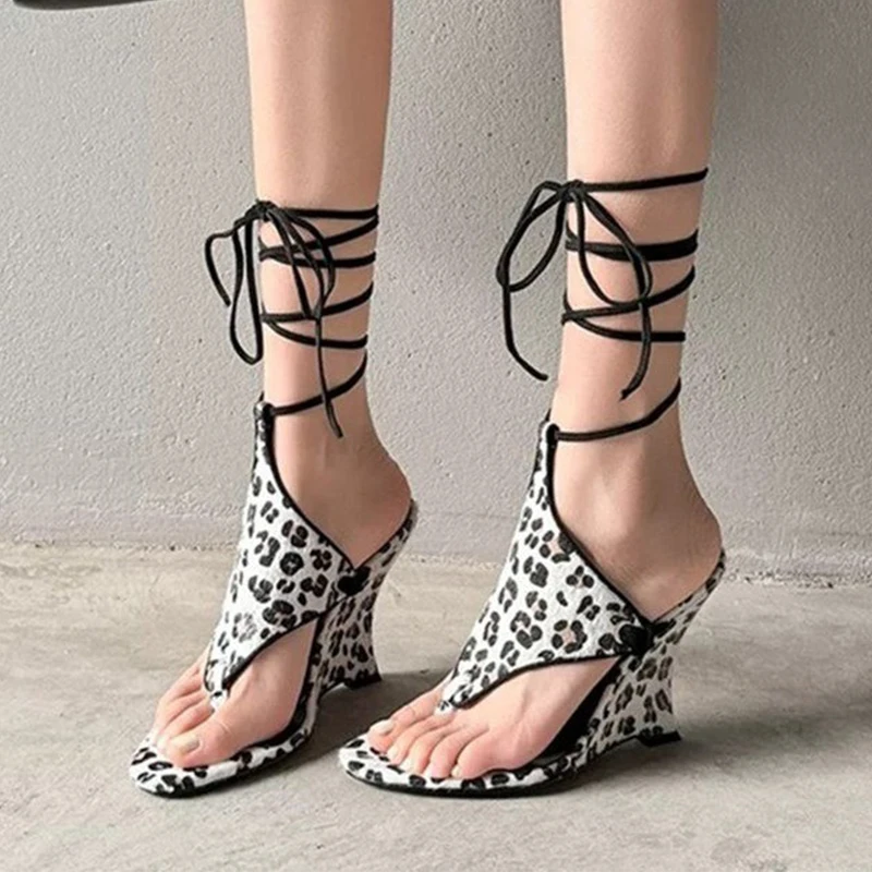 Designer Women Wedges Sandals Leopard High Heels Shoes Summer Clip Toe Beach Shoes 2026 Sexy Ankle Strap Pumps Mujer Flip Flops