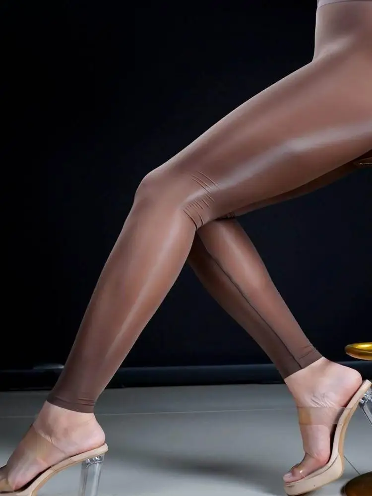 セクシーなタイトなシースルーフィットネスヨガパンツ超薄型耐摩耗性アイスシルク整形ボトミングパンツバービーパンツバットリフティング