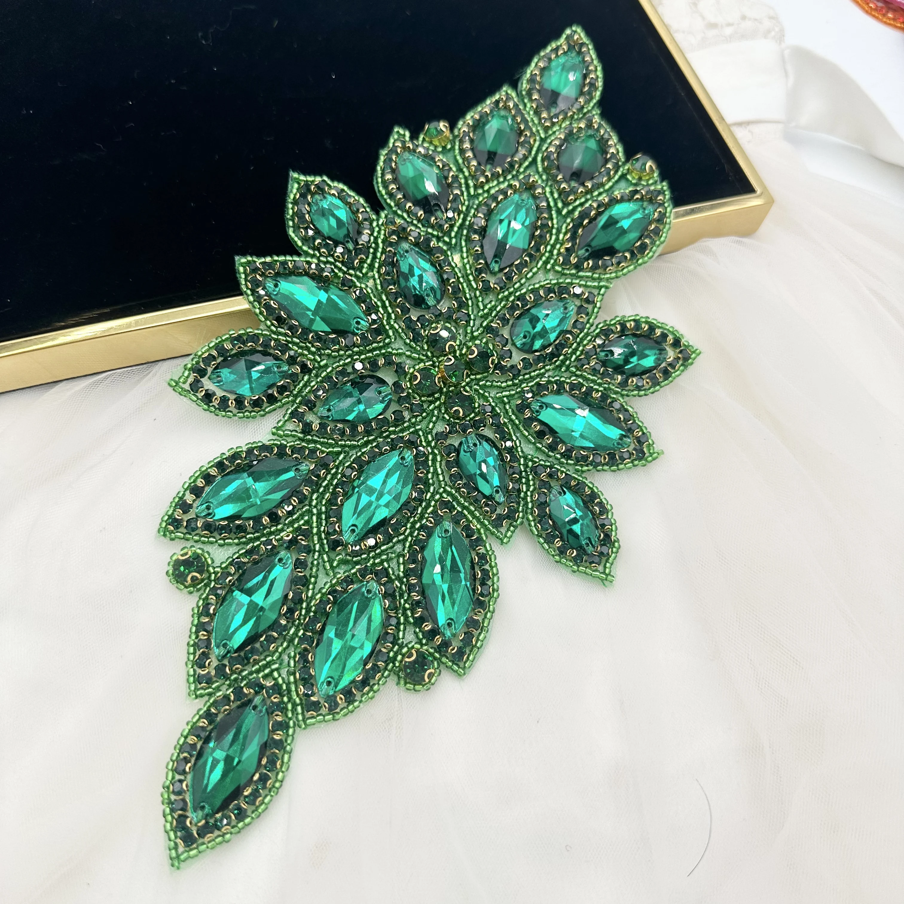 Fleur de poitrine orange en strass de verre cousus main avec adhésif thermofusible pour robe de mariée, ceinture et perlage DIY