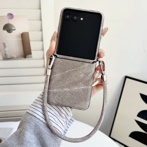 Чехол с текстурой денима для Samsung ZFlip8, для Samsung Galaxy Z Flip 8 7 6 5 4 Flip8, с ремешком на запястье, ударопрочный чехол с защитой шарнира