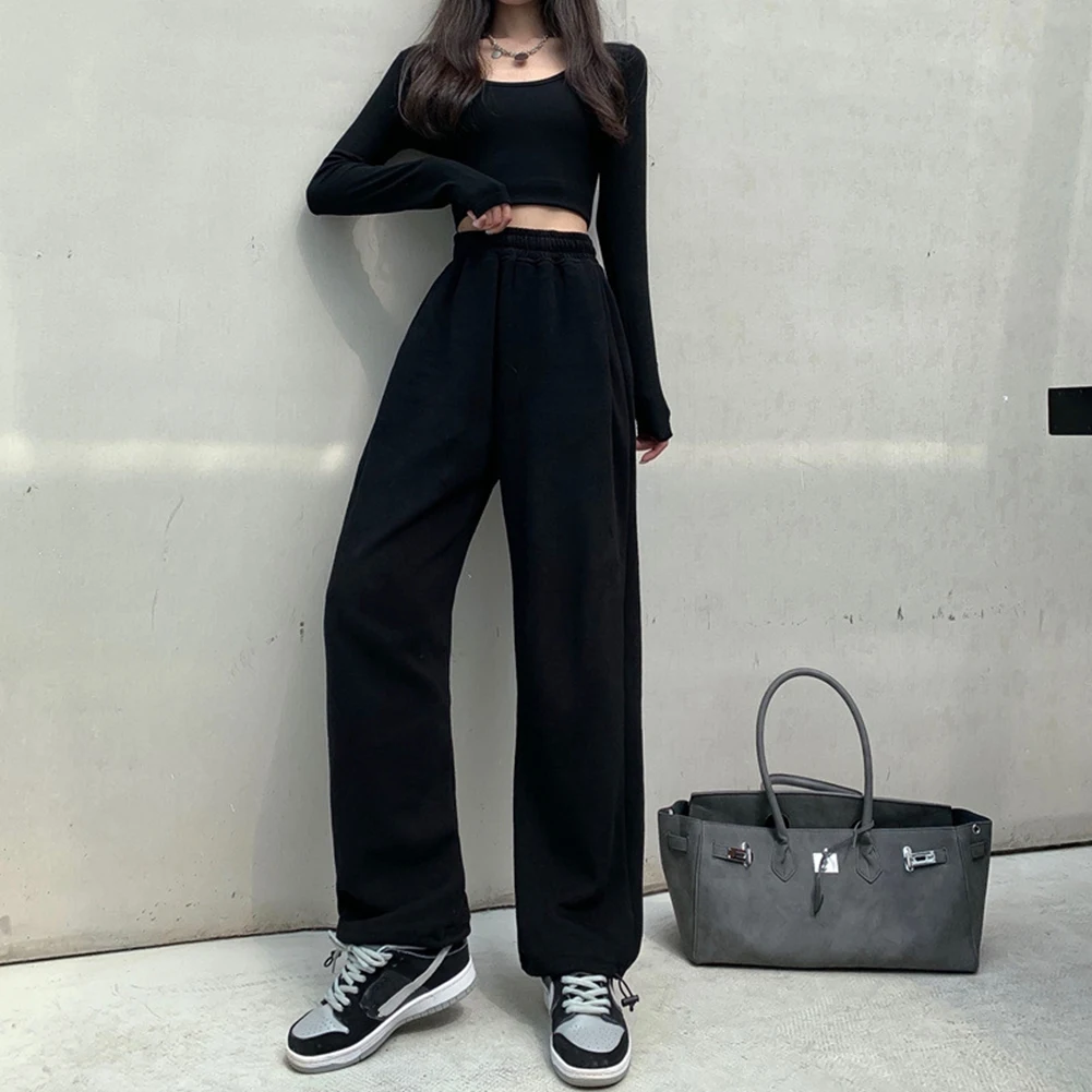 بنطال رياضي عالي الخصر واسع الساق مع أصفاد مستقيمة الساق