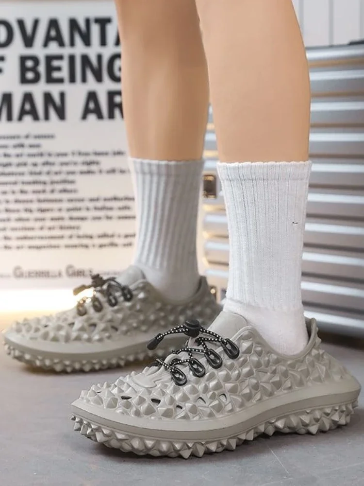 

Нескользящие мужские сандалии с отверстием Купить 39 ПВХ Лето 2025 Роскошные H Оригинальный цвет Тенденция Японская оптовая продажа с открытым носком Распродажа Обувь для мужчин