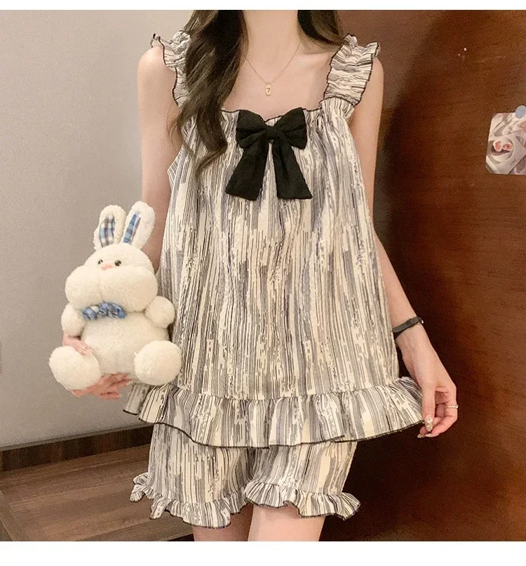 2XL Large Size Pajamas with Chest Pads Women Summer Wrinkled Cloth Suspenders Loungewear Two-piece Set Sweet Loose Home Clothes