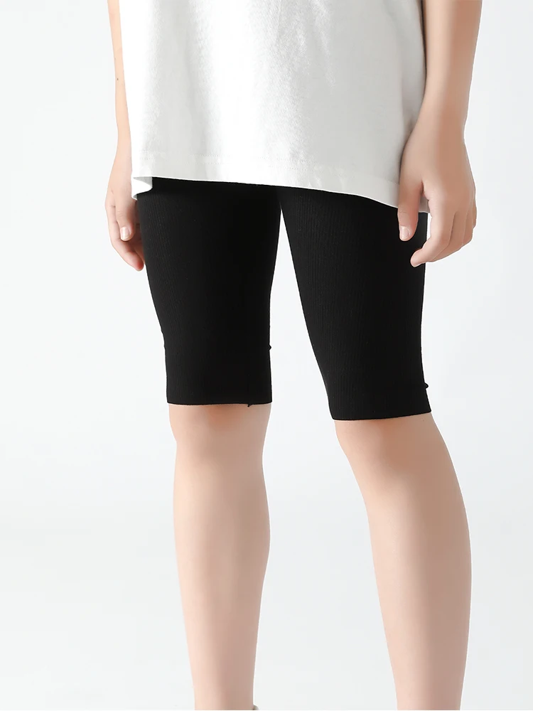 2-Pack Children's Knee-Length Leggings, Vertical Striped Solid Color Modal Material, Lightweight and Breathable, Anti-Exposure Safety Shorts, White Pants.