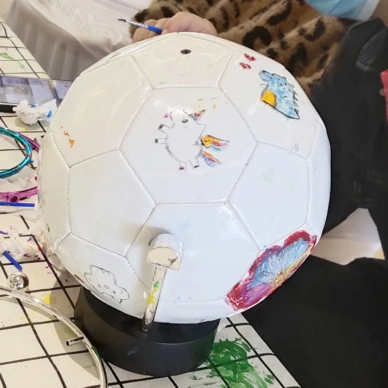 

Official Size 5 White Football Lightweight PVC Soccer Ball Educational Plaything For Adults Kids