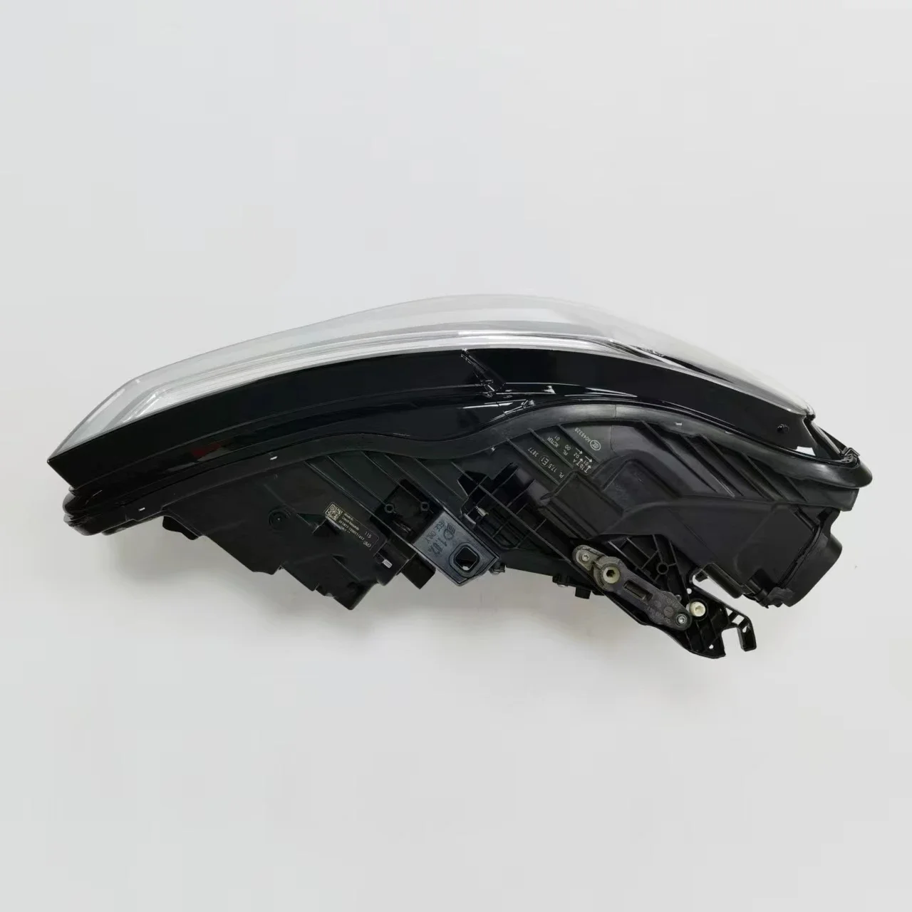 Applicable to A6C7 automobile headlamp assembly parts automobile LED headlampLED