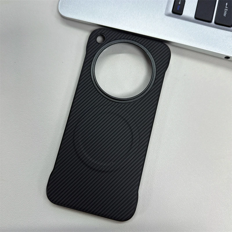 Ultra Thin Carbon Fiber Texture Magnetic Case for Magsafe Oppo Find X8 X6 Pro X7 Ultra Hard PC Frameless Cover
