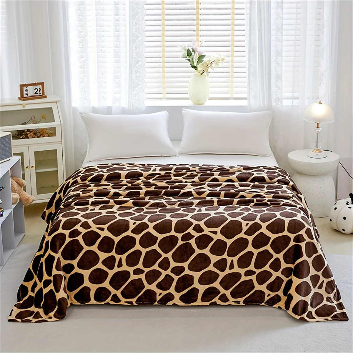 Cozy Flannel Leopard Print Throw Blanket Comforter Bedding Set for King Queen Double Winter Decor Luxury Home Sleep Gift