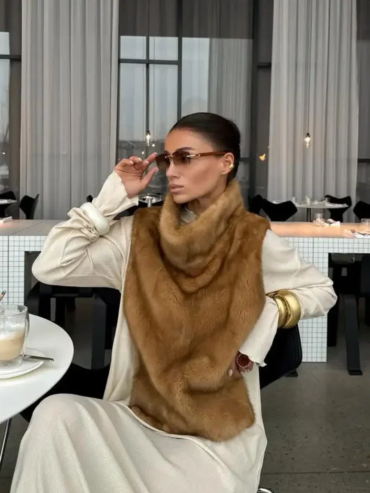 

Women's Casual Faux Fur Vest Loose Fit Sleeveless Waistcoat Cozy Highstreet Fashion Winter Ladies Chic Warm Comfort Outerwears