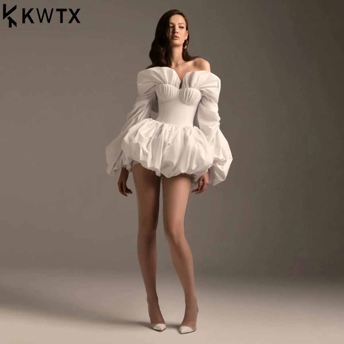 KWTX 2026 Primavera Estate Set da 2 pezzi da donna Mini abito con lacci Elegante streetwear Party da sera Designer Semplice moda di fascia alta