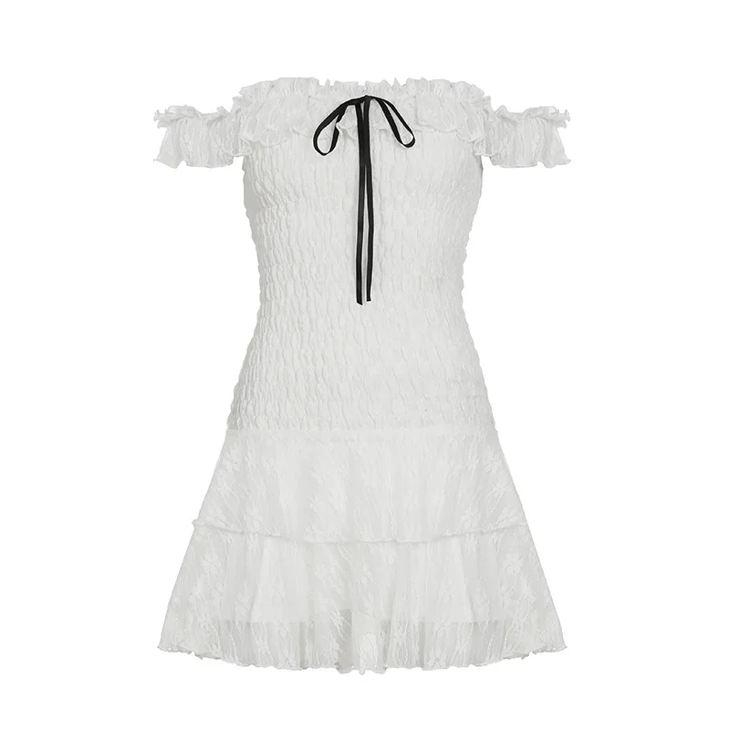 فستان صيفي لعام 2025 بدون حمالات بفيونكة كلاسيكية مع طيات، خصر مجمع، كتف واحد، دانتيل على الطراز البناتي