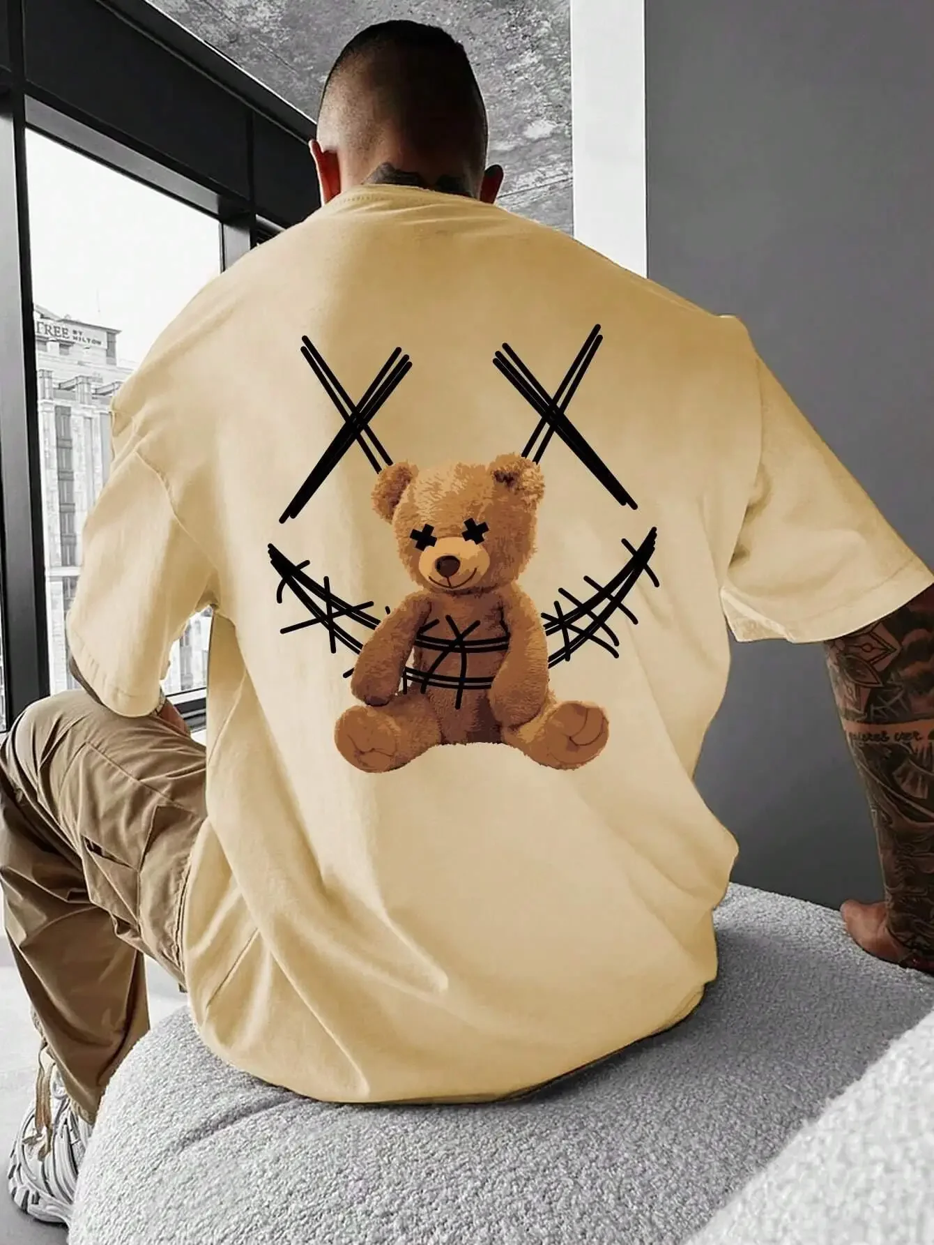 2024.Trapped Brown Bear Pattern Printed Men's T Shirt Round Loose Tops Breathable Comfortable Casual Oversized Women Clothing