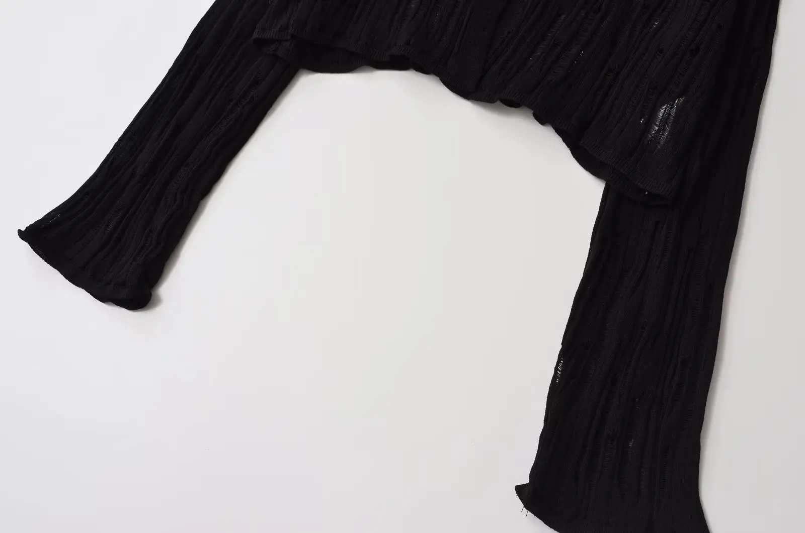 Withered French Black Cropped Design Knitwear Fashion Ladies Elegant Knit Cardigan Jacket Women