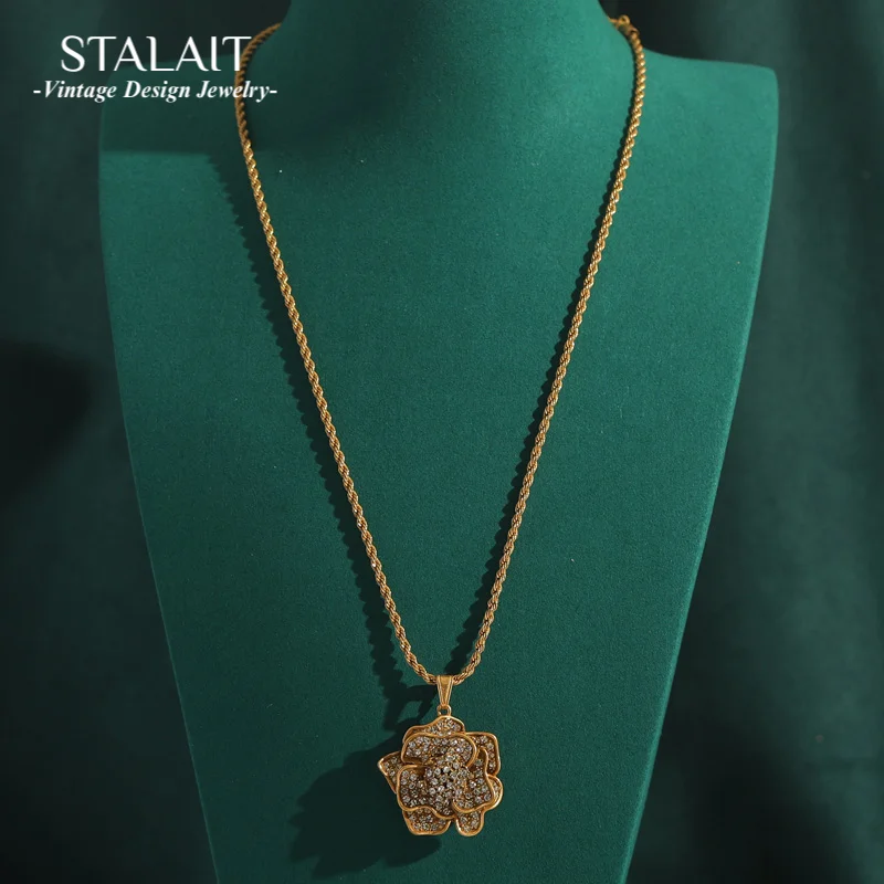 

Vintage Antique Camellia Flower Pendant Necklace Jewelry Rhinestones Gold Color Luxury Accessories For Women New Gift 2025