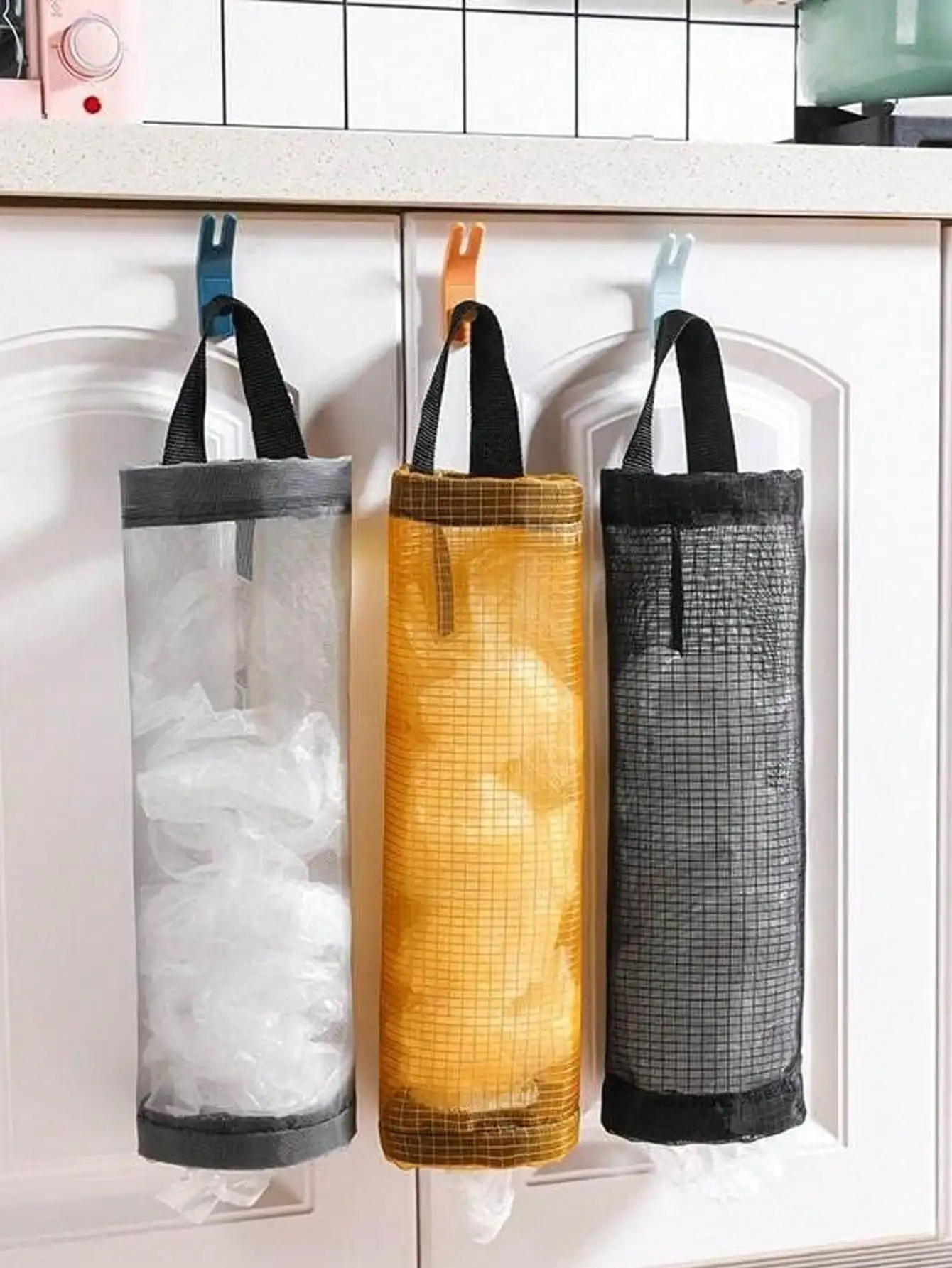 

Kitchen Waste Bag Storage Holder Wall-Mounted round Plastic Bag Organizer Convenient Drawn-Out Storage Sack for Household Use