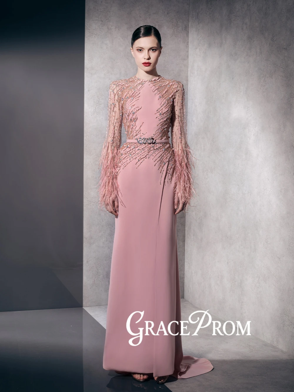 

Розовое изысканное длинное вечернее платье с перьями из бисера, элегантное атласное прямое платье для матери невесты на свадьбу по индивидуальному заказу