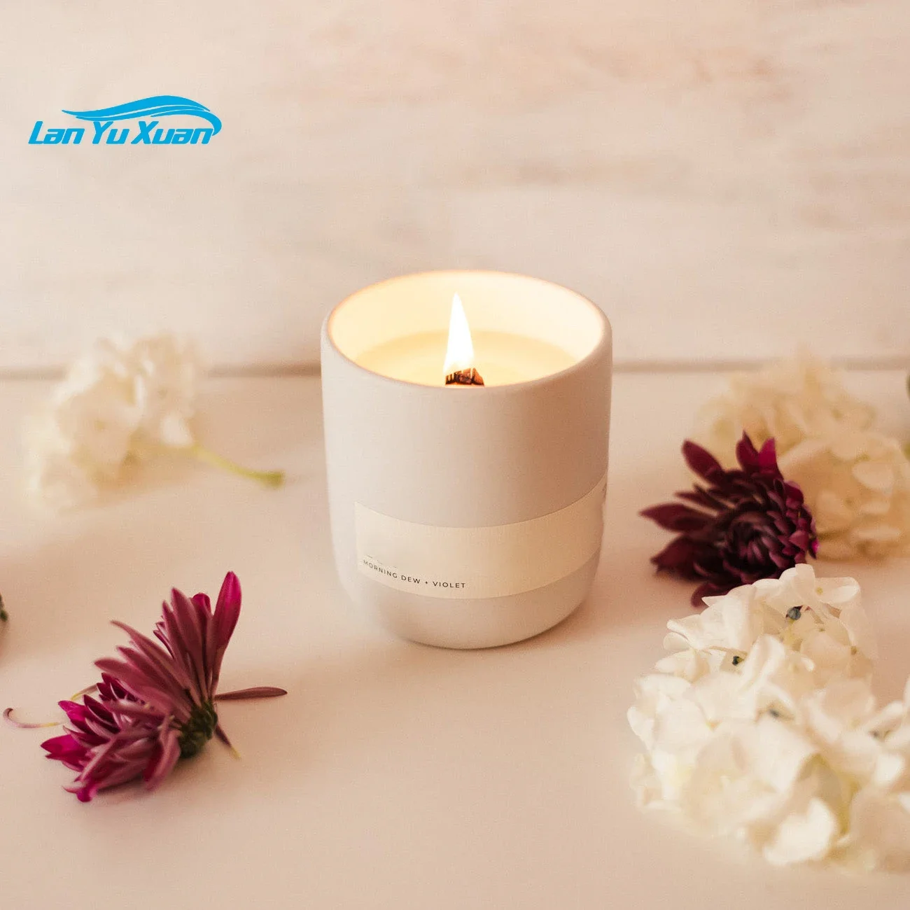 

Custom Logo White Emboss Ceramic Wax Luxury Diptyque Wedding Cake Wood Wick Rose Homemade Scented Candle Aromatherapy