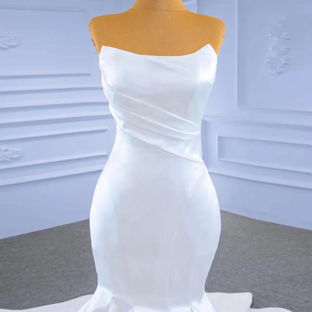 Luxury Strapless Sleeveless Lace-Up Back Ruched Bridal Dress Customizable Wedding Gown