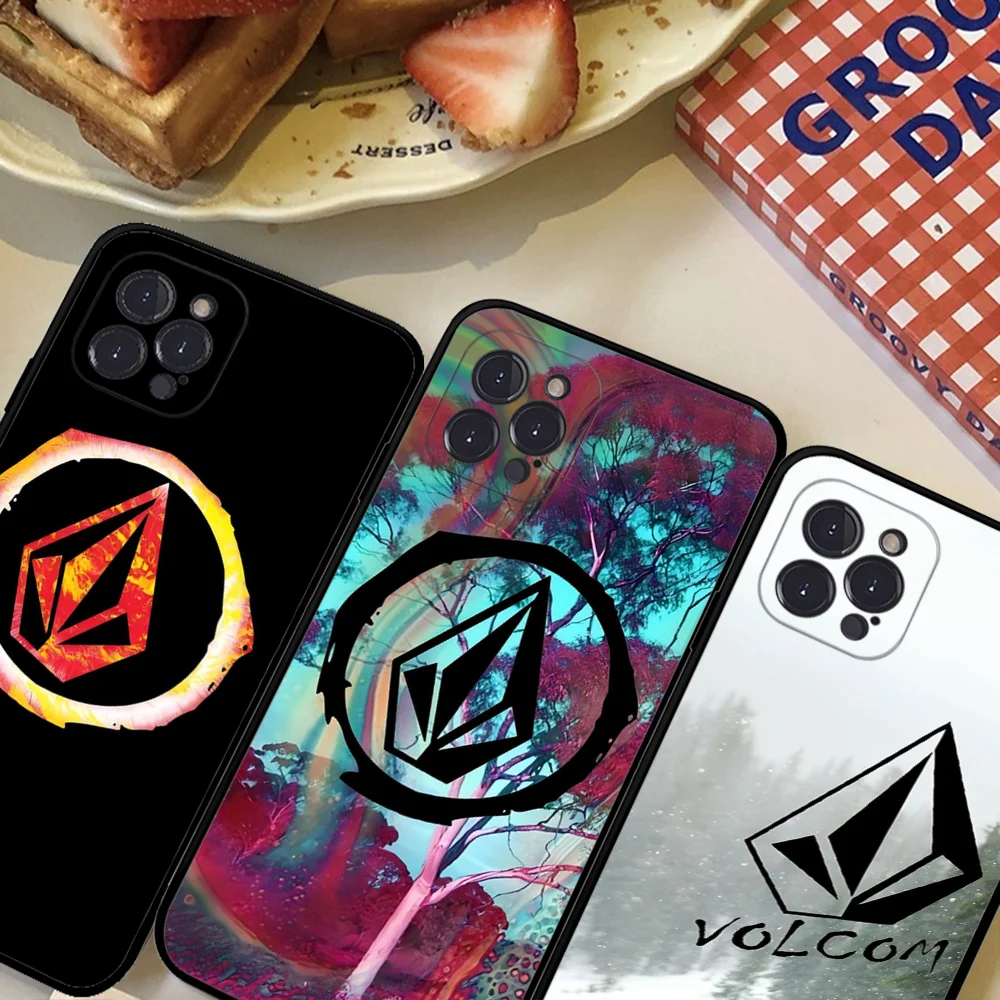 L-Luxury V-Volcom Phone Case For iPhone 16 15 14 11 12 13 Mini Pro XS Max Cover 6 7 8 Plus X Funda Shell