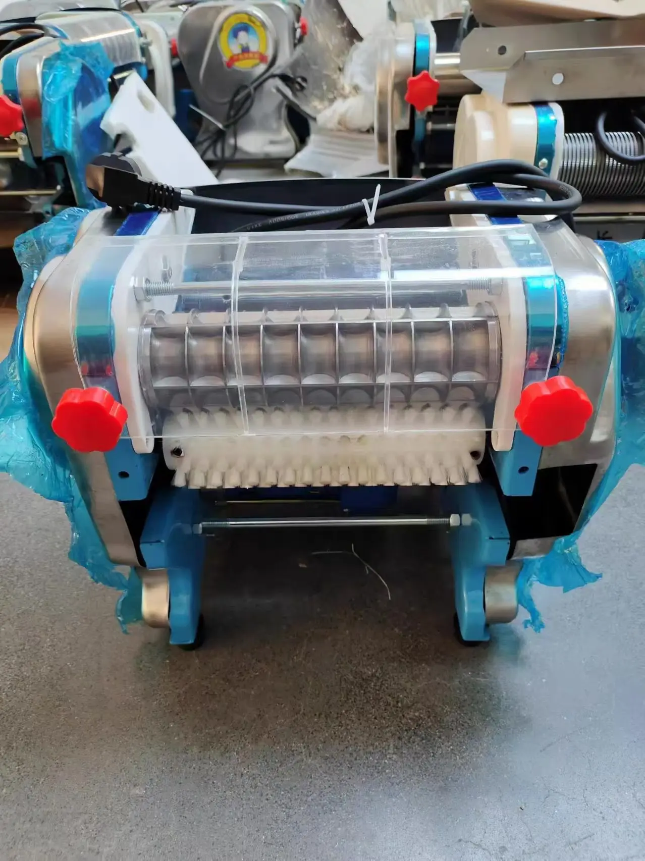 Small Rice Noodle Machine Electric Noodle Press Noodle Cutting Machine Dough Making Machine