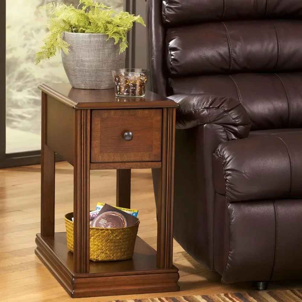 طاولة جانبية لكرسي أشلي بريجين، درج واحد، رف ثابت، قشرة، خشب، 13.13 بوصة عرض × 22.13 بوصة عمق × 23 بوصة ارتفاع، بني