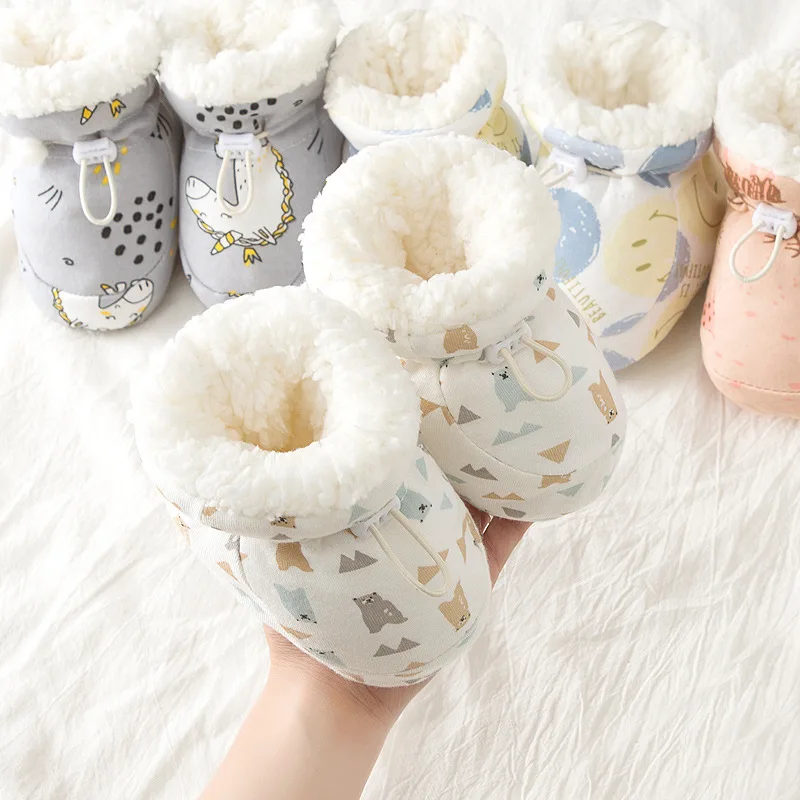 Winter Style 0-1 Year Old Cartoon Casual Anti Fall Baby Shoes With Plush Warm Snow Boots and Soft Soled Baby Walking Shoes