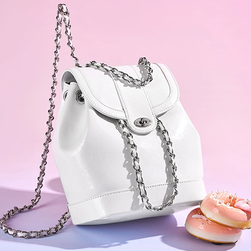 Women's fashionable simple chain backpack small and convenient backpack versatile commuter handbag