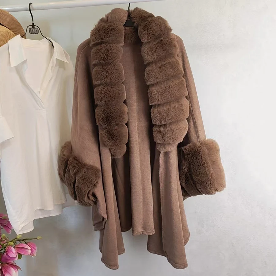 

Fashion Wide Wavy Faux Fur Lapel Cape Outerwear Long Loose Batwing Knit Poncho Women Autumn Winter Coat Travel Party Cloak