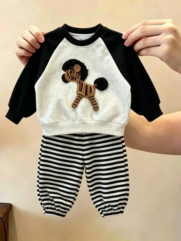 Girls' Casual Stripe Long Sleeve Top And Pants Set Autumn 2026 Fashionable Small  Pattern Outfit Two-Piece Ensemble