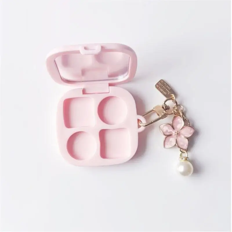 Leeres Licht, 4 Fächer, rechteckig, Lidschatten, Lippenstift, Concealer, Pulverbox, Kosmetikverpackung für DIY-Lidschattenkosmetik mit Loch