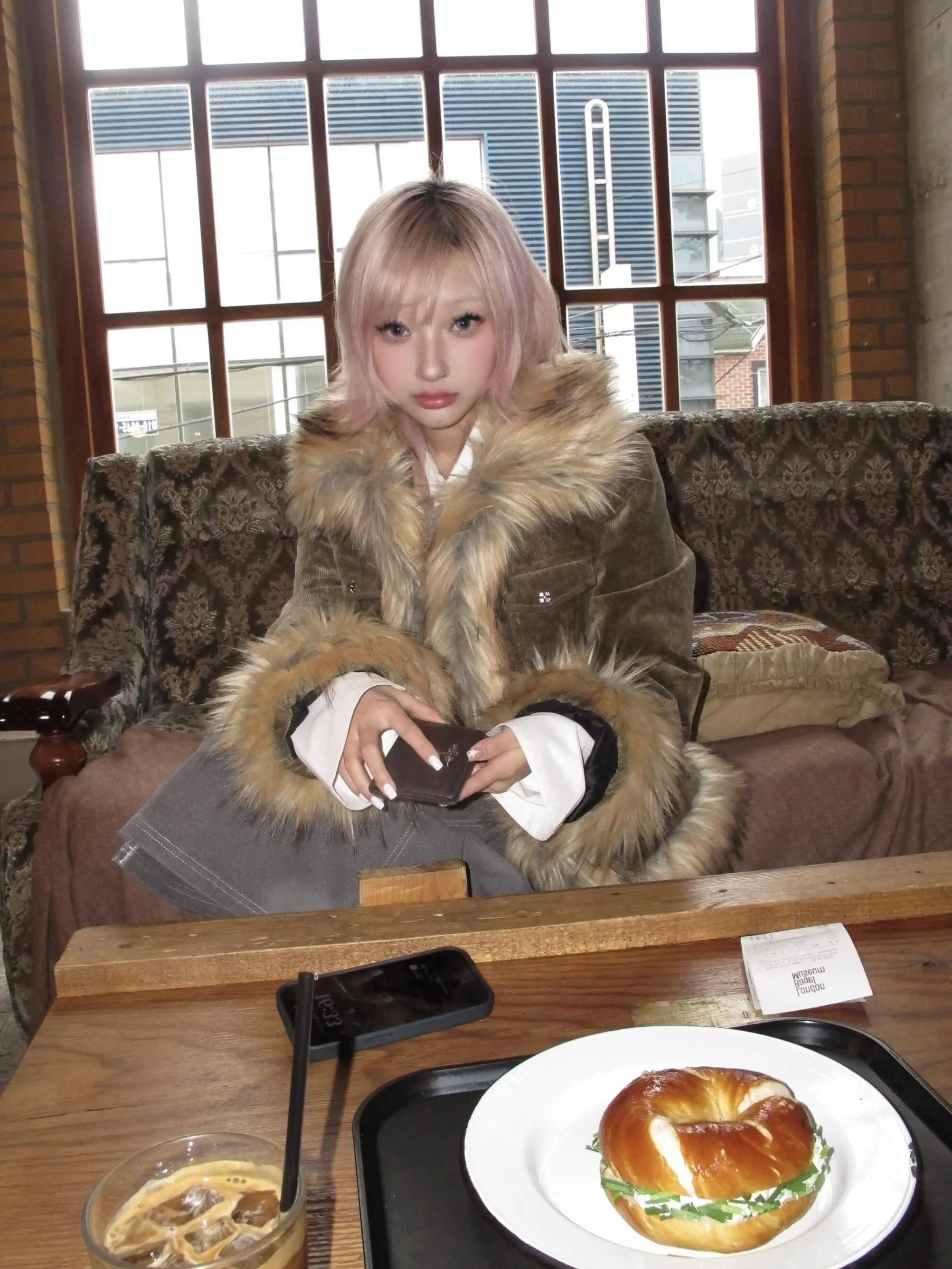 

HuaHua, свободное женское пальто в клетку в американском стиле ретро, зимняя верхняя одежда с меховым воротником, обычное тонкое...