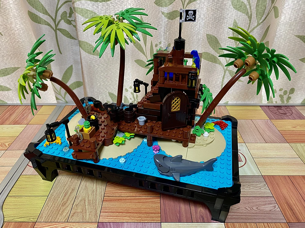 Moc Pirates of Barracuda Bay Pirates Bonsai Building Blocks Set Beach House Desktop Decorations Bricks Toys Kid Gift 21322