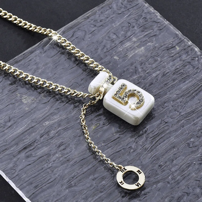 korean Style Personalized Number 5 Bottle Necklace for Women Tassel Clavicle Chain Wholesale