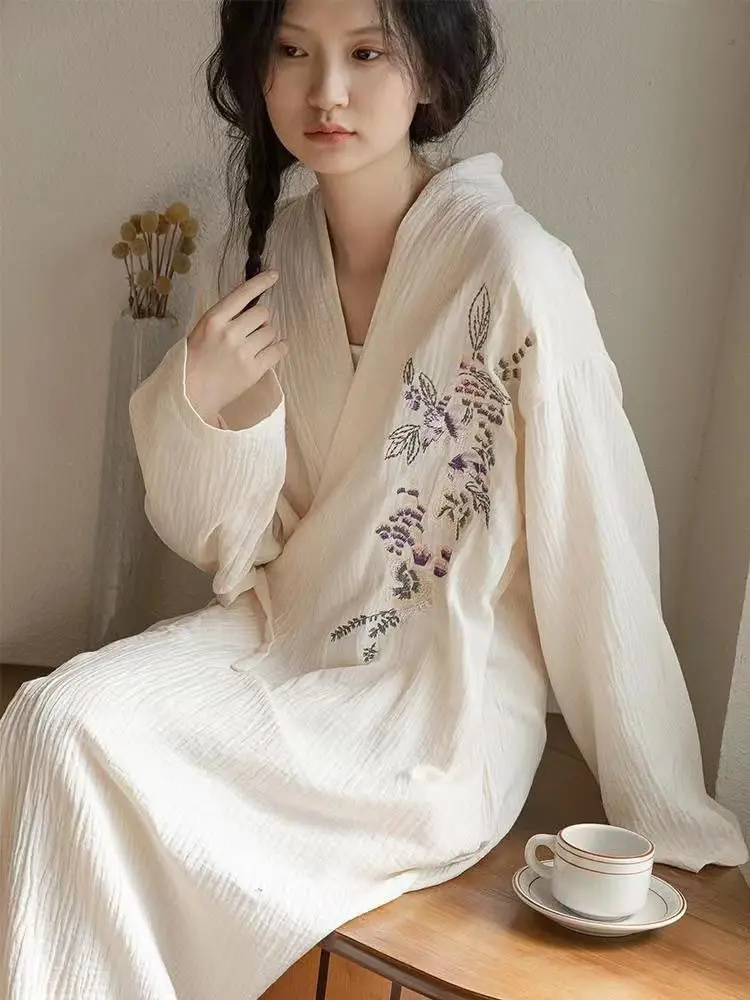 Autumn Robes Women Vintage Ambroidery Chinese Style Long Sleeve Bathrobes Sweet Home Feminie Sexy Lace-up Sleepwear Classy Midi