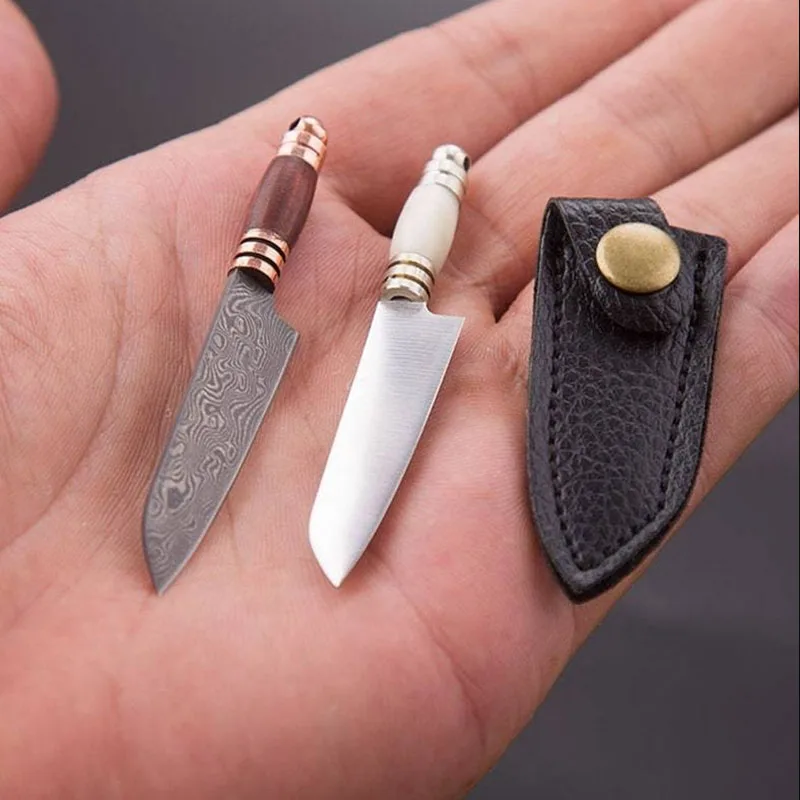 

Mini Unpacking Keychain Carry-on Knife Gift