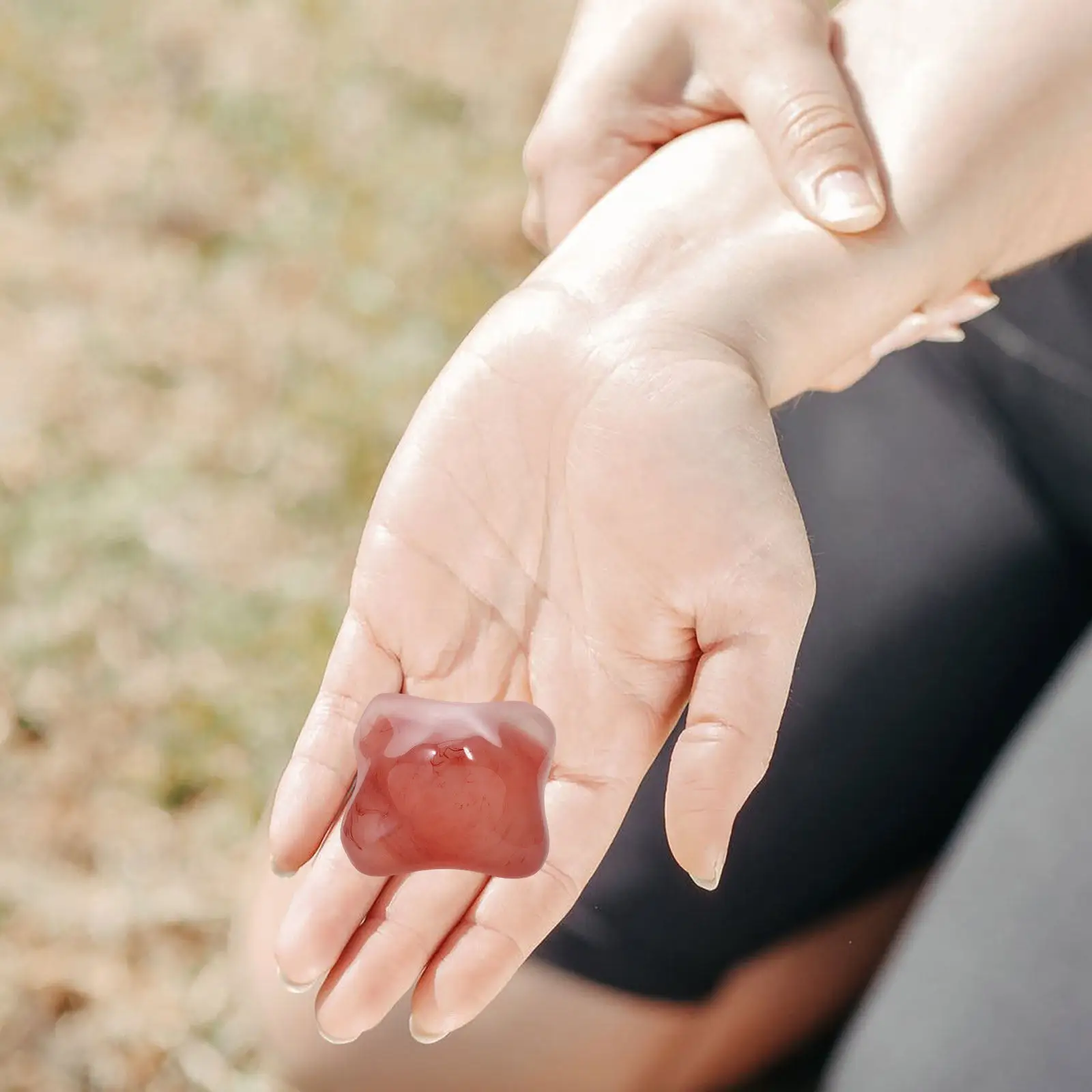 

Massage Ball Resin Hexagonal Design for Hand Grip Strengthener Muscle Relaxation Therapy Palm Roller Exercise Fitness Trainer