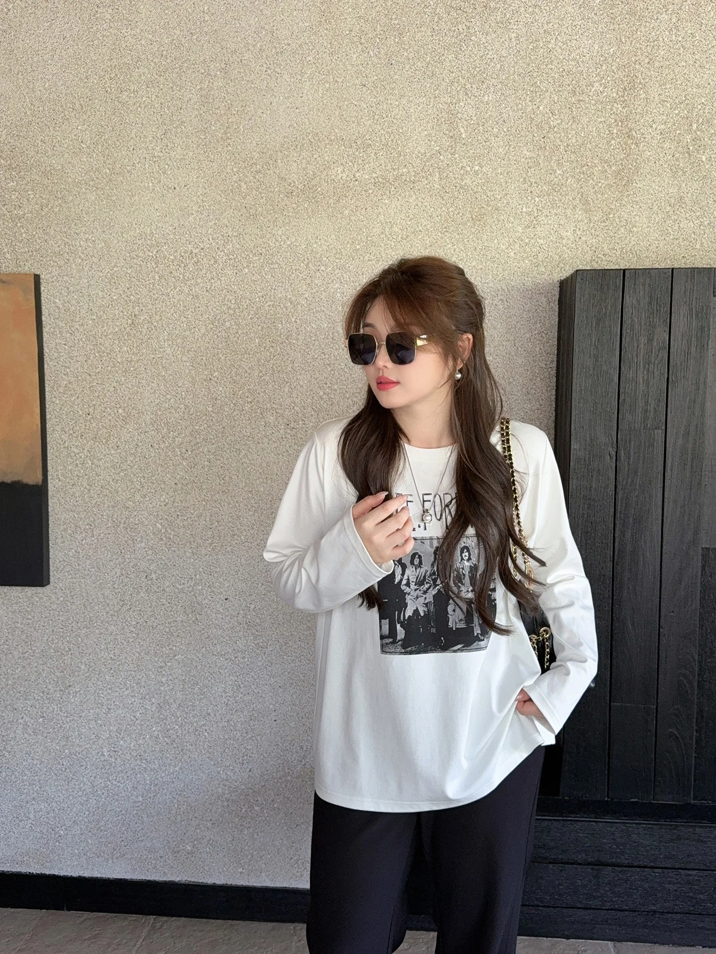 

Женская модная футболка больших размеров в американском стиле, белая, хлопковая, с длинным рукавом, с винтажным принтом, свободного кроя, весенняя новинка