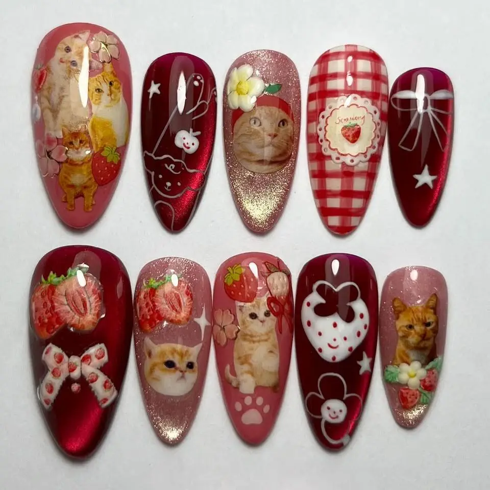 24pcs Strawberry Cat's Eye Press On Nails Japenese Vintage Style Almond False Nails Cute Cat Bows Plaid Printed Fake Nail Tips