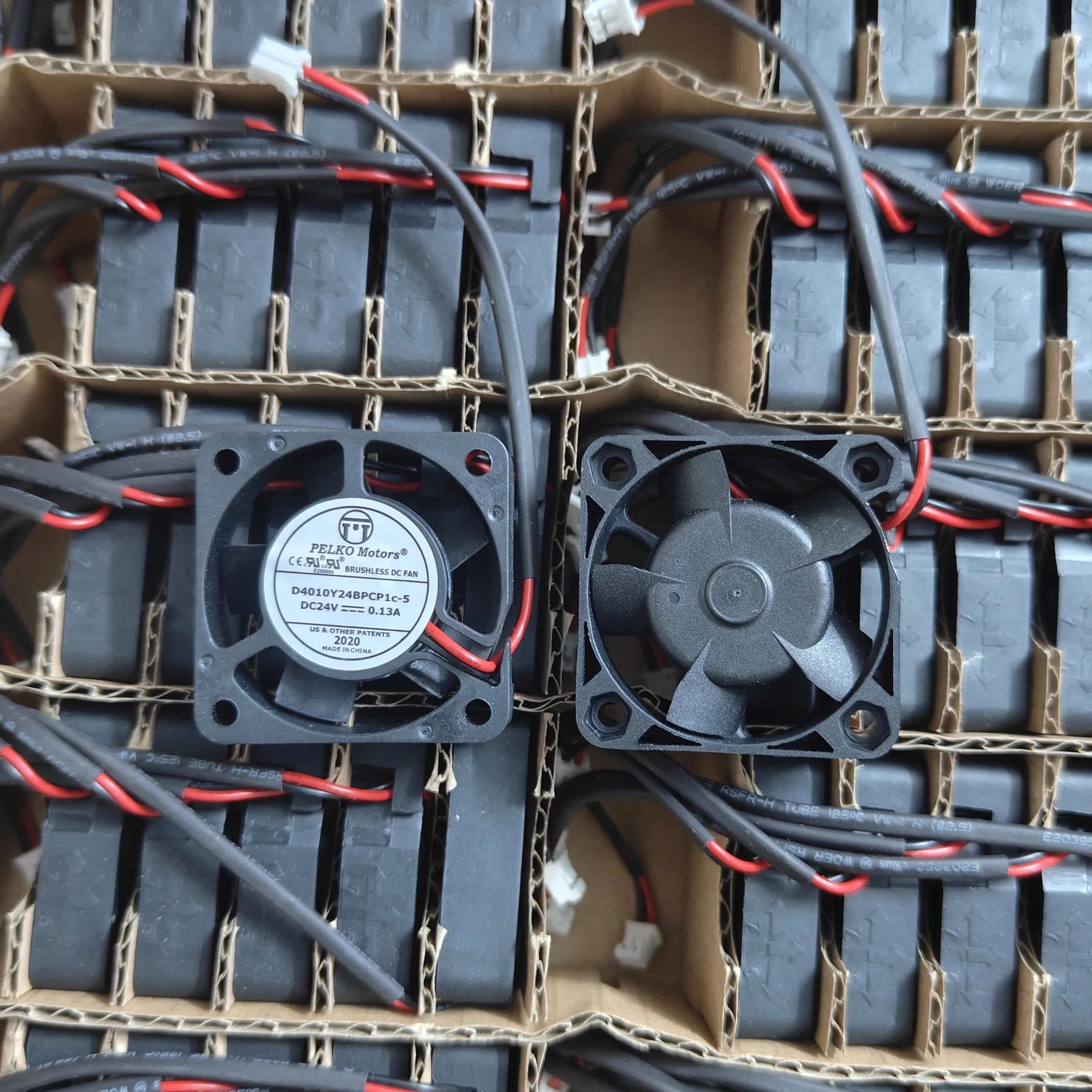 

Free shipping, brand new original D4010Y24BPCP1C 4010 24V 0.13A 4CM double ball cooling fan