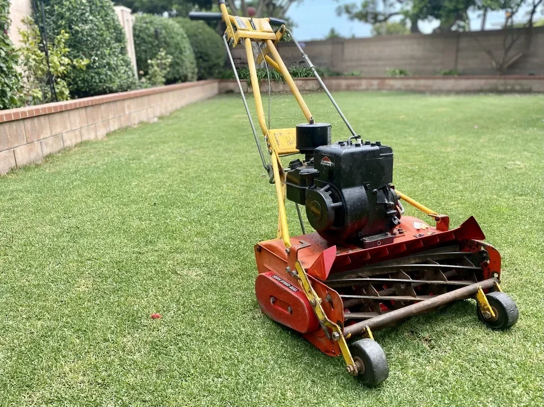 

NEW DISCOUNTS SALES McLane 20-5.50GT-10-GK 20 in. 10 Blade 5.50GT Briggs & Straton Engine Greens Keeper