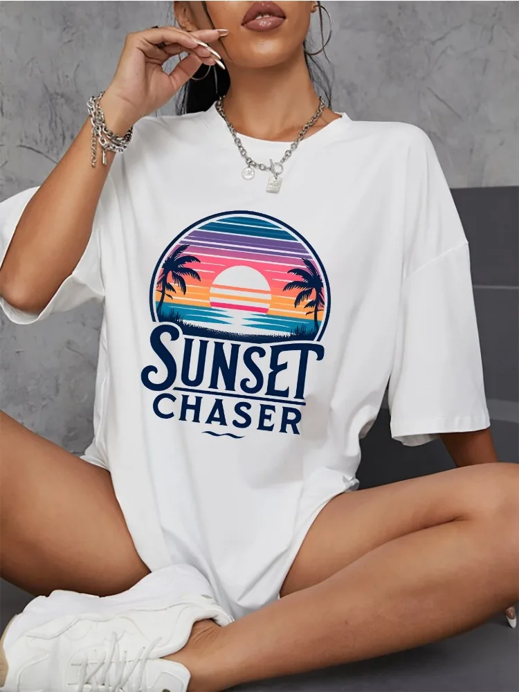 

Sunset Chaser Women Crew Neck T-Shirt Cotton Y2K Retro Style Tropical Sunset and Palm Trees Pattern Casual Landscape Print Shirt