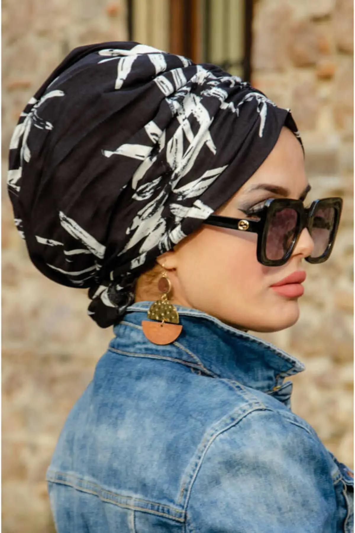 Women's White Patterned Buckled Bone