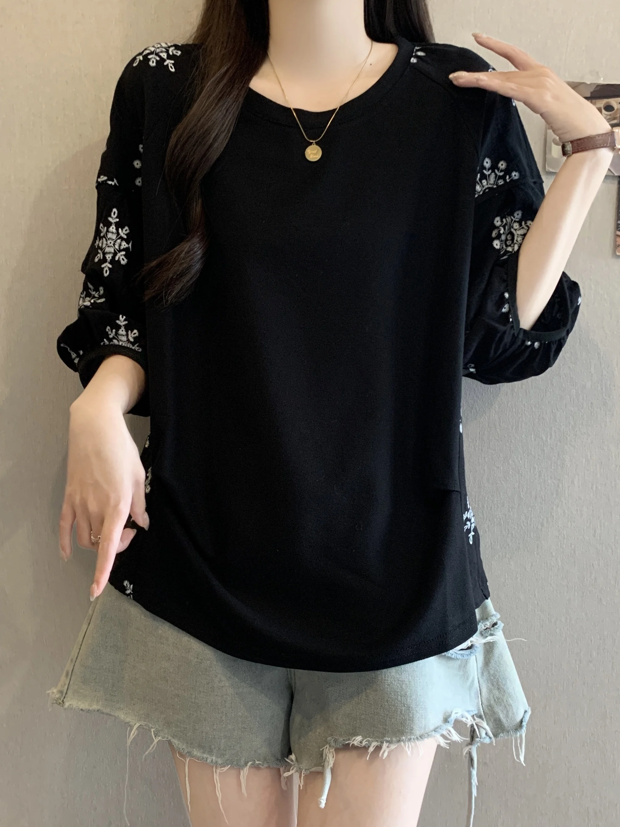 Retro Embroidered Bubble Short Sleeve T-Shirt Women Summer 2026 plus Size Flattering Design Patchwork Base Shirt Commute Style
