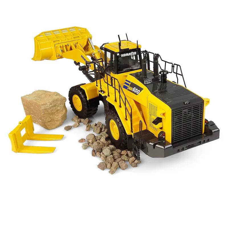 

UH 8153 Diecast 1:50 Scale Komatsu WA600-8 Wheel Loader Forklift Alloy Construction Vehicle Model Collection Souvenir