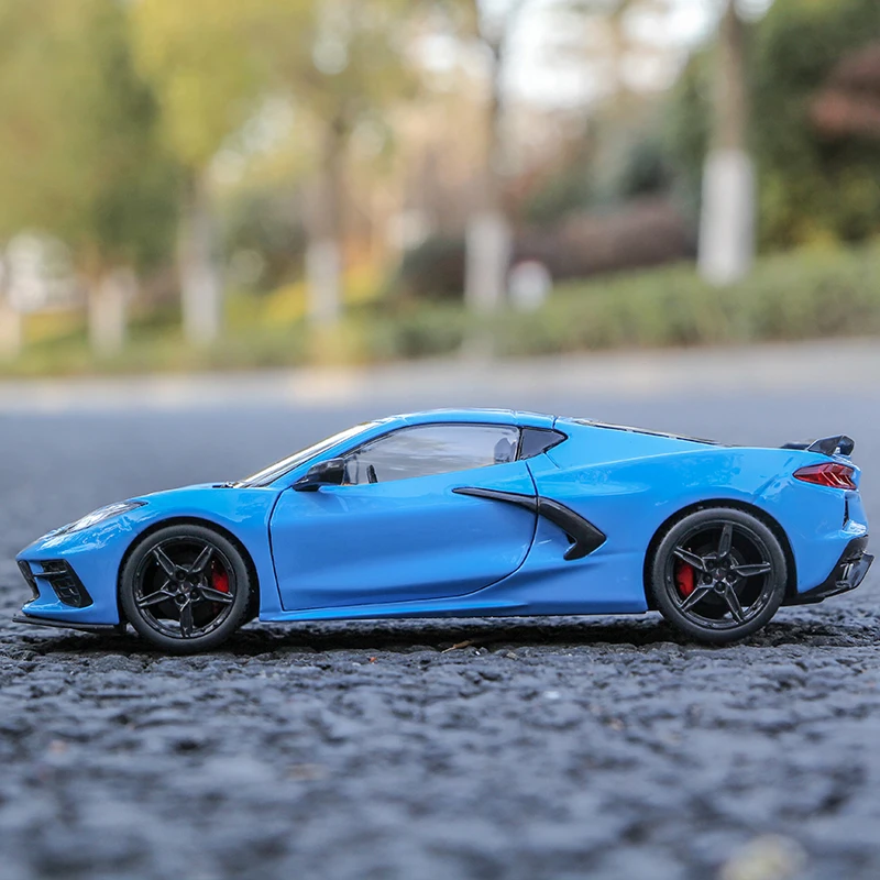 Maisto 1:24 2020 Corvette Stingray Coupe Alloy Car Model Supercar Die Cast Vehicles Toys Diecast Voiture Gift Collection