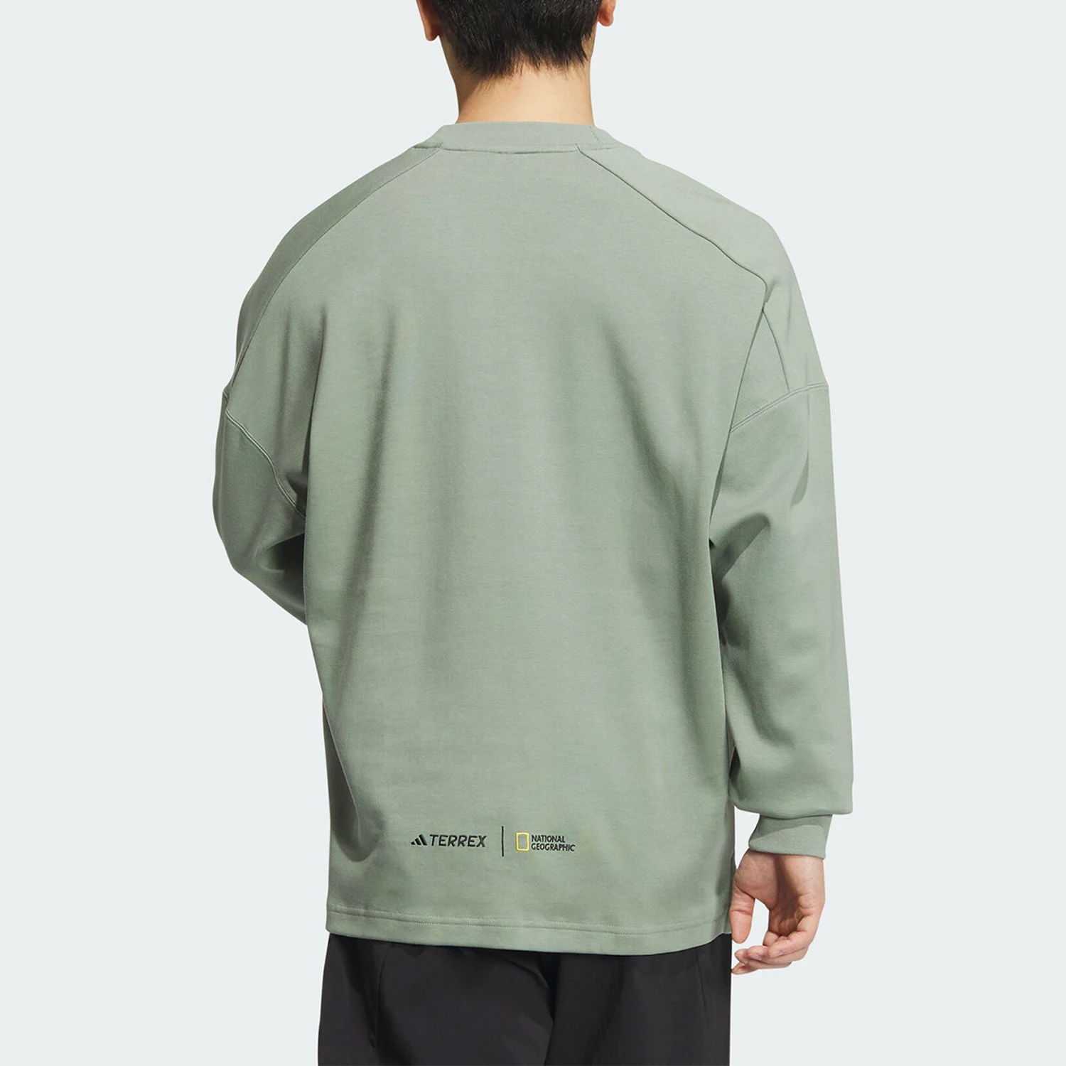 أديداس حقيقية ناشيونال جيوغرافيك التعاون الرجال جولة الرقبة البلوز IS9525