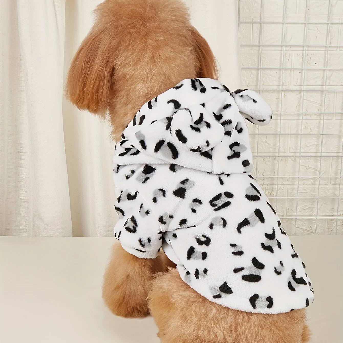 Pet clothes dog cat sweatshirt comfortable and warm clothes with spots cute cartoon velvet