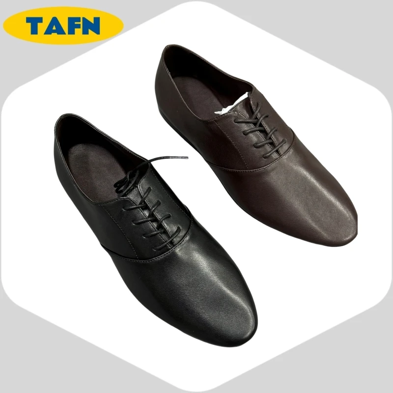 أحذية جلد البقر نسيج متقدم جميل عصري بسيط ومريح 25 موضة جديدة مقاومة للاهتراء AD1804