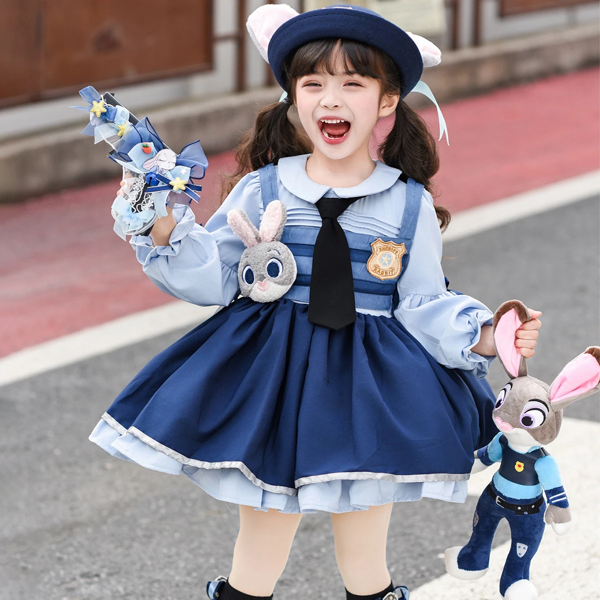 

Платье принцессы для девочек из Зоотопии, новинка 2026 года, в стиле пэчворк, с мультяшным принтом Джуди, детское платье Дисней с длинными рукавами, плиссированное, с пышными рукавами